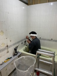 モダンな石目柄で心地よい浴室空間を 港区H様邸 モダンな石目柄で心地よい浴室空間を 港区H様邸